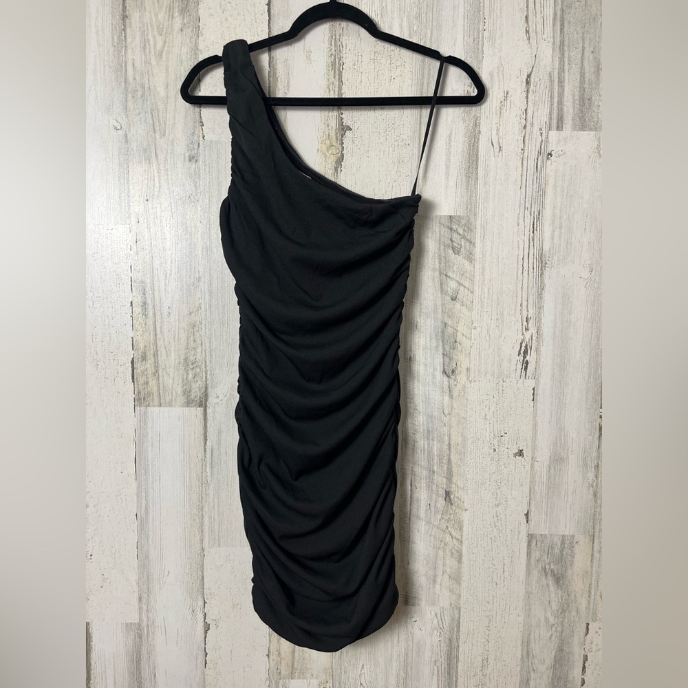 Hello Molly Vlogger Mini One Shoulder Dress size Medium NWT - Picture 2 of 7